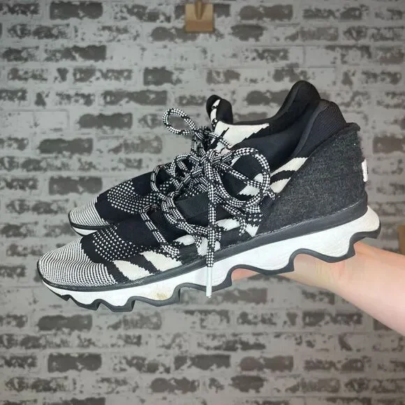 Sorel | women black sneaker lace up - Picture 3 of 7